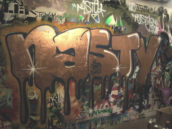 http://www.graffiti.org/nasty/bubble_style_nasty.jpg