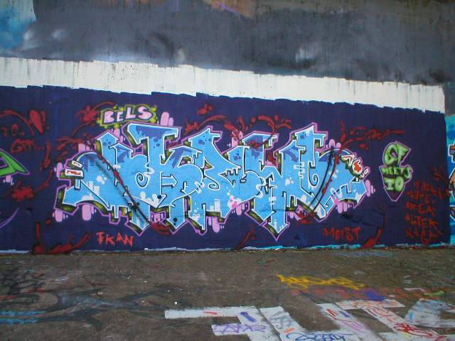 http://www.graffiti.org/syd/kewl020042.jpg