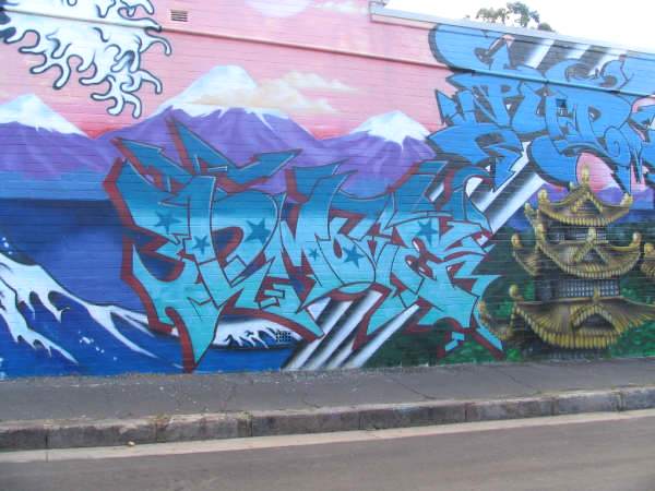 http://www.graffiti.org/syd/sydney_dmote_chinese_wall.jpg