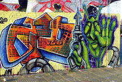 x05_220x.jpg