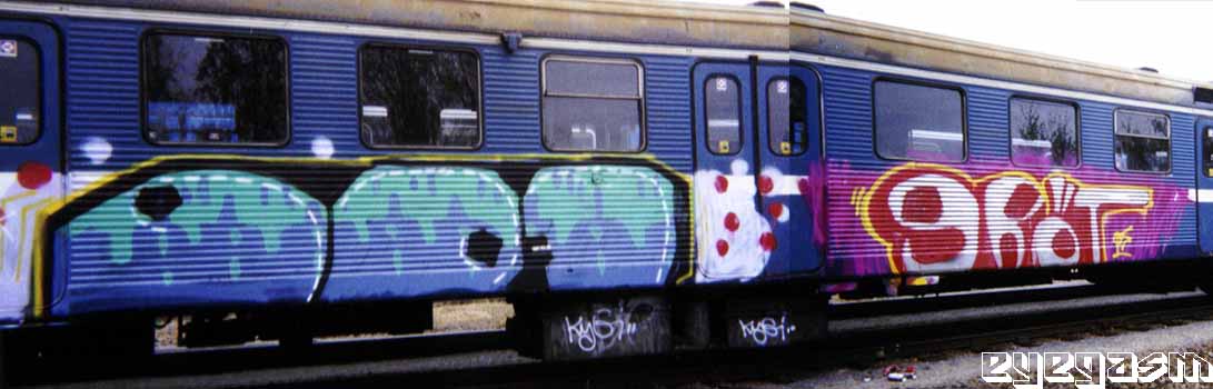 007-grot01.jpg