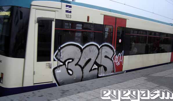 32s01.jpg