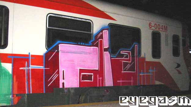 adiz01.jpg