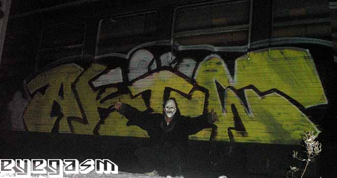akic01.jpg