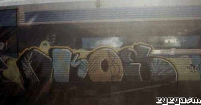 akos02.jpg