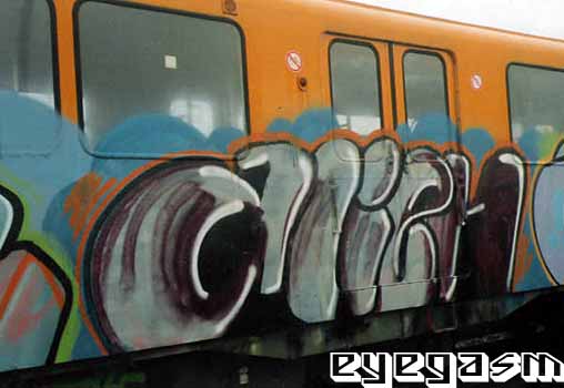 alien009.jpg