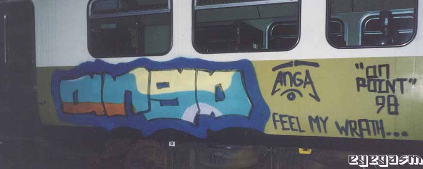 anga01.jpg