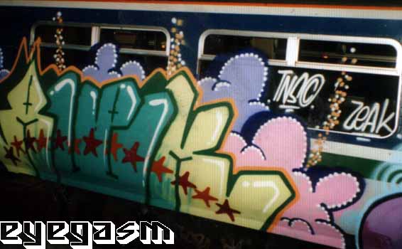 avek03.jpg