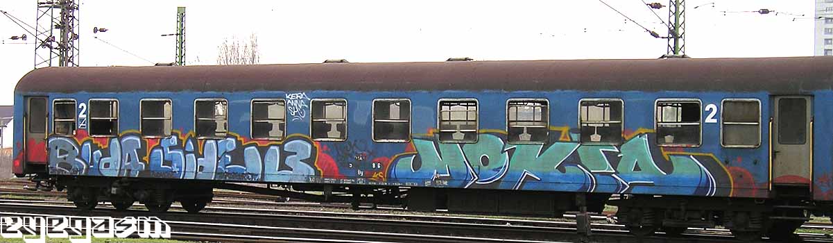 budaside3-mokia01.jpg