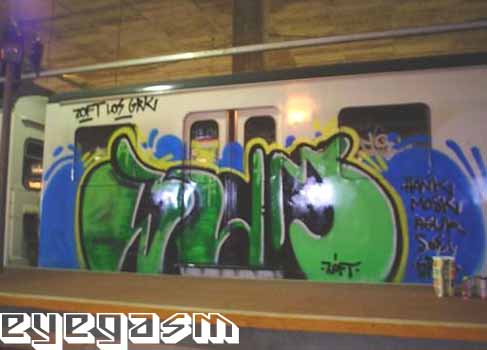 bum001.jpg
