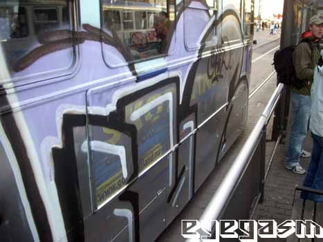 bus05.jpg