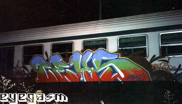 ceks003.jpg