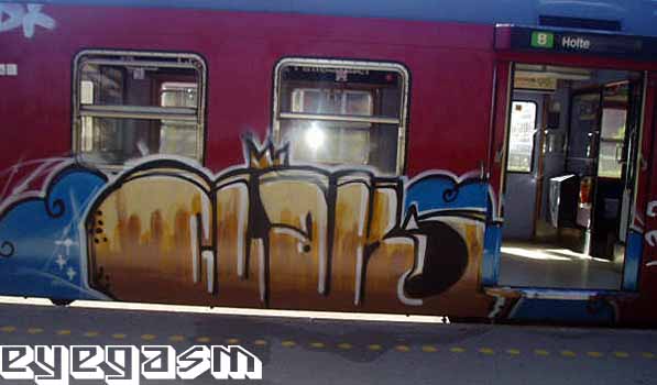 clak01.jpg