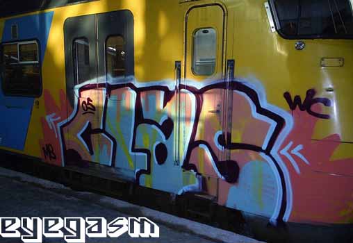 clas01.jpg