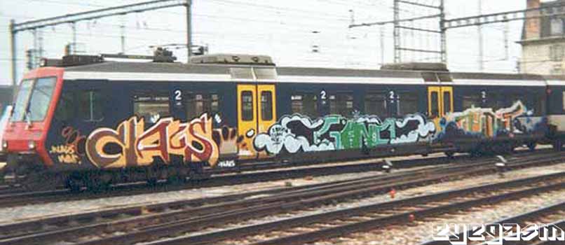 claus-gino-denis01.jpg
