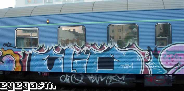clio03.jpg