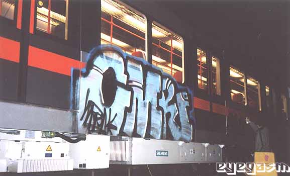 cmr02.jpg