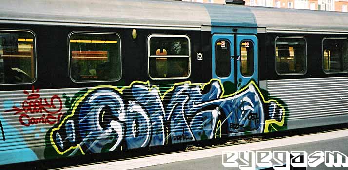 coms02.jpg