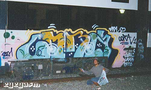 cora08.jpg