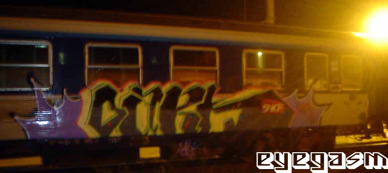 dark001.jpg