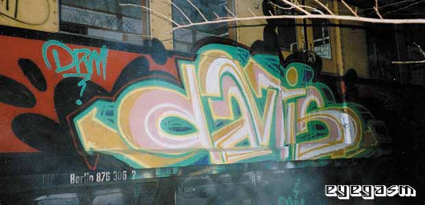 davis02.jpg