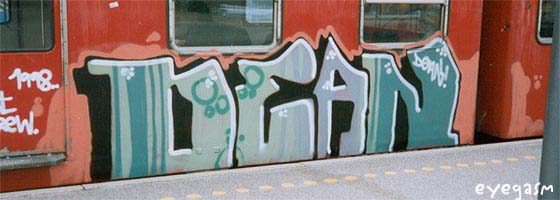 dean01.jpg