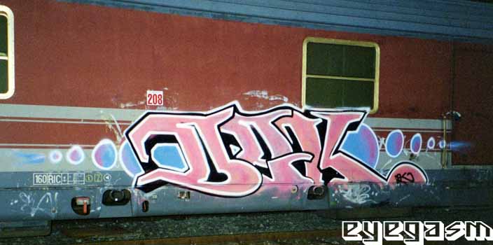 dek002.jpg