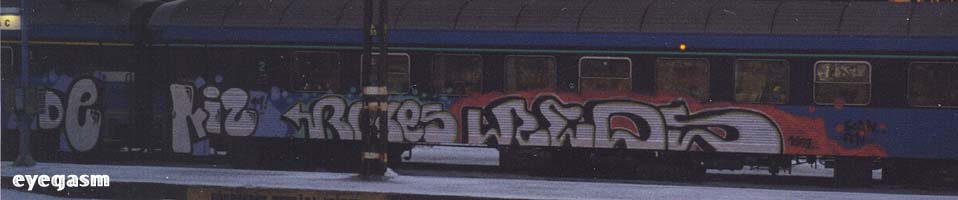 dekiz-rokes-reds01.jpg