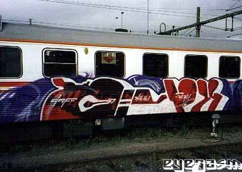 delyx01.jpg