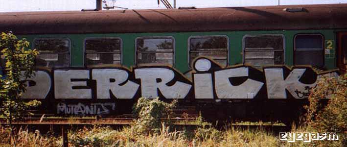 derrick01.jpg