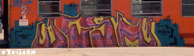 desm01.jpg