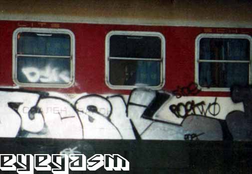 dsk002.jpg