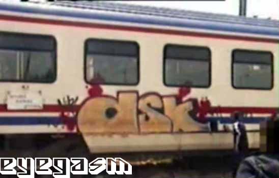 dsk003.jpg