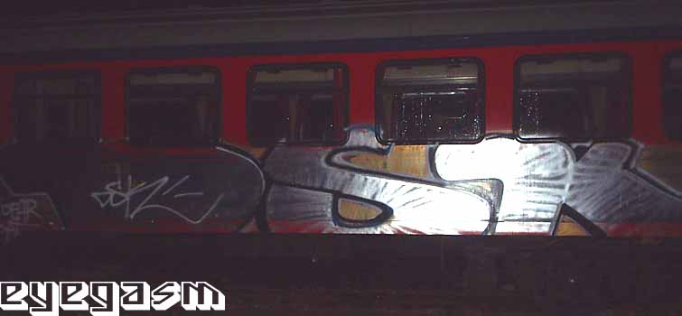 dsk008.jpg