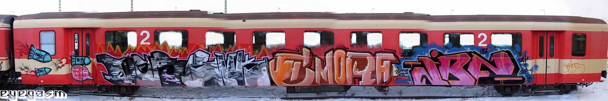 dyer-smk-emorf-jbf01.jpg