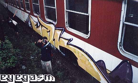 eak004.jpg