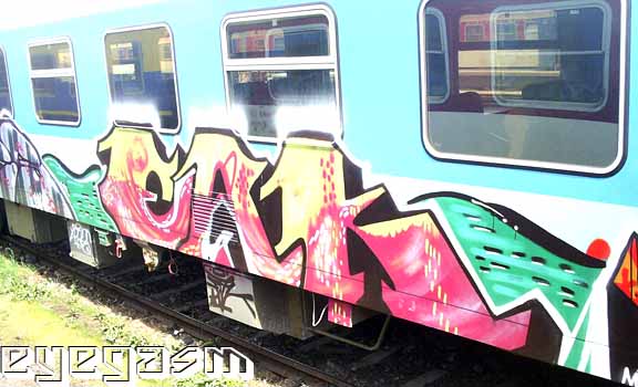 eak006.jpg