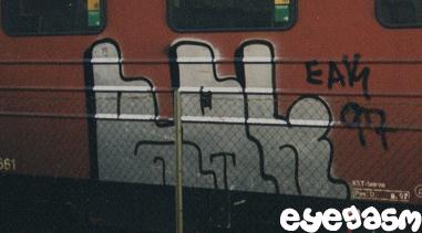 eak01.jpg