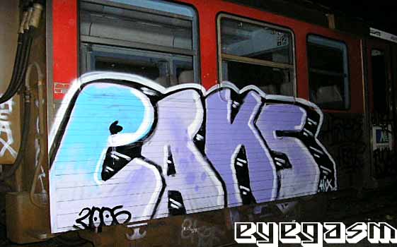 eaks01.jpg