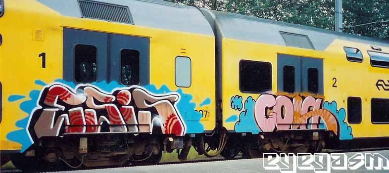 esis-cola01.jpg