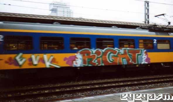 evk-right01.jpg