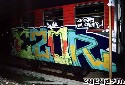 ezor02.jpg