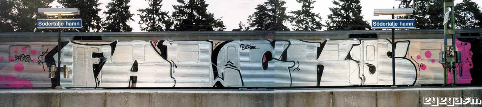 falcks-wc01.jpg