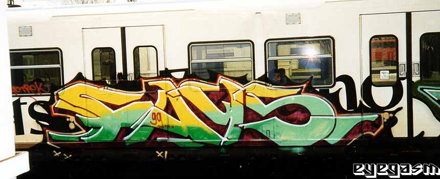 fays01.jpg