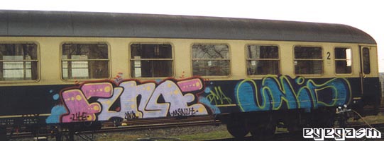 fume-unid01.jpg