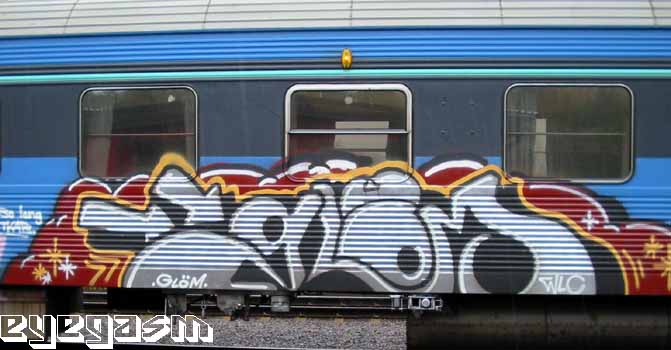 glom03.jpg
