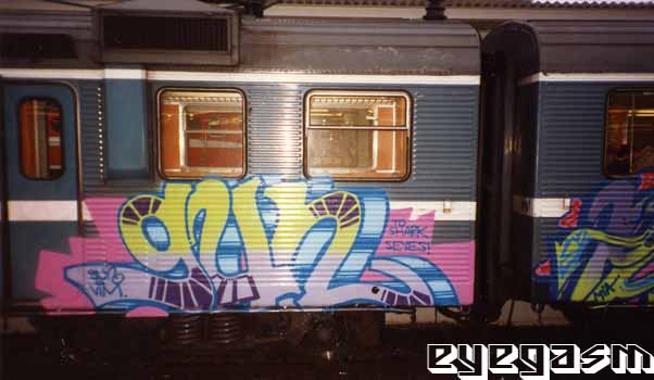 gun01.jpg