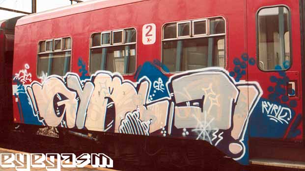 gyrle01.jpg