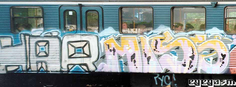har-miss01.jpg