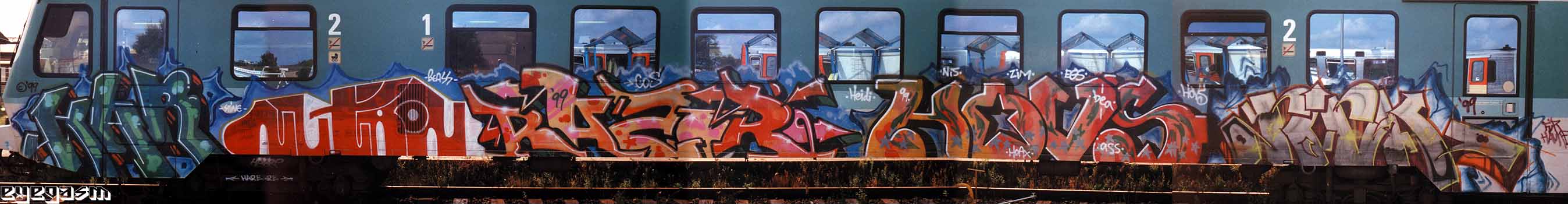 har-nutron-razor-hovs-rck01.jpg